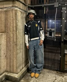 Y2k Outfits Men, Timberland Outfits, Streetwear Fits, Men Street Fashion