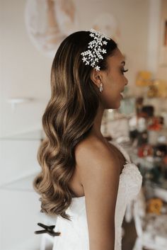 Wedding hairstyles Glam Wedding Hair, Bride Hair Vine, Wedding Hair Brunette, Hollywood Curls, Bridal Hair Down, Wedding Hair Headband, Hollywood Waves, Bride Headband, Melbourne Cbd