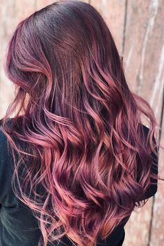 Dark Rose Gold Hair, Rose Gold Short Hair, Rose Money, Rose Gold Hair Balayage, Gold Blonde Hair, Gold Hair Dye, Blond Rose, Rose Gold Hair Dye