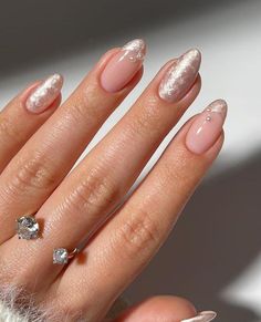 Fall Wedding Nails, Bridal Nails Designs, Bridesmaids Nails, Violet Pastel, Broken Nails, Pearl Nails, Wedding Nails Design, Rose Pale, Bride Nails