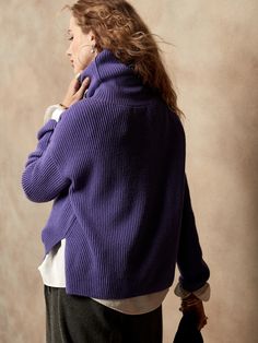 Cut with a dropped shoulder and boxy fit through the body for easy layering, this luxuriously soft and warm turtleneck style also has high slits at the sides to show off high-waisted styles.  SUSTAINABLE: Made by Italy's Filpucci mill, this yarn blen Turtleneck Style, Purple Daisy, High Waist Fashion, Knit Stitch, Wool Blend Sweater, Turtleneck Sweater, Banana Republic, Ribbed Knit, Wool Blend