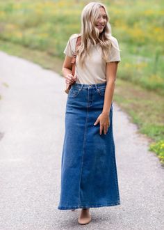 Looking for a full a-line? The Bethany Medium A-Line Long Denim Skirt is IT! This modest, dark wash skirt has no slit, is made of a comfortable cotton blend, and lightweight in design, giving this great walkability at a quieter pace (if you know what we mean!). This is a classic a-line skirt that features contrast stitching, functional pockets and room to get all the things done! Long Jean Skirt Outfits, Long Denim Skirt Outfit, Jean Skirt Outfits, A Line Denim Skirt, Denim Skirt Outfits, Denim Skirt Women