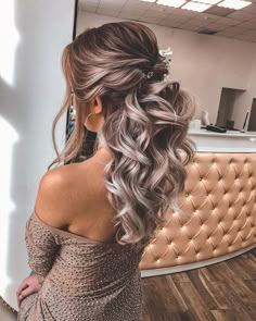 Down Wedding Hairstyles, Half Up Half Down Wedding, Tattoos Unique, Bridesmaid Hair Half Up, Graduation Hairstyles, Homecoming Hair Down