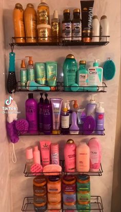 Apartment Finds, Haut Routine, Body Hygiene, Bath And Body Works Perfume, Shower Skin Care, Body Smells, Pretty Skin Care, Bath And Body Care, Shower Routine