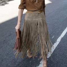 2021 New Street Punk Catwalk Fashion Autumn Winter Women Sexy Skirt Casual Tassel Fringe Vintage Street Punk, Looks Country, Fringe Fashion, Skirt Casual, Catwalk Fashion, Boho Chic Outfits, Fashion Autumn, England Fashion, Fringe Skirt