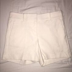 Ann Taylor Shorts Size 2 Nwt 99% Cotton 1% Spandex White Bottoms With Built-in Shorts For Work, White Fitted Bottoms With 5-inch Inseam, Mid-rise Workwear Shorts For Summer, White Fitted Short Pants, Fitted White Short Pants, White Short Leg Bottoms For Workwear, Summer Pants With 5-inch Inseam, Fitted White Pants With Short Inseam, Spring Fitted Pants With Short Inseam