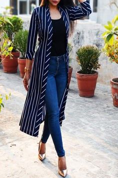 Jeans Top With Long Shrug, Kimono Long Sleeve, Navy Blue Kimono Outfit, Shrug On Jeans, Classy Kimono Outfit, Long Shrugs Indian With Jeans, Women Shrugs Design, Long Kurti For Jeans, Long Shrug For Women