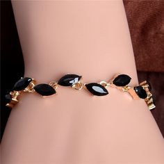 Beautiful Waterdrop Austrian Crystal Bracelet Wedding Party Jewelry Female Bracelet Wholesale For WomenModel Number:32420191194 Elegant Alloy Charm Bracelet For Parties, Adjustable Charm Bracelet For Party, Elegant Black Charm Bracelet For Party, Ladies Bracelet, Bracelet Wedding, Wedding Party Jewelry, Bohemian Fashion, Party Jewelry, Crystal Bracelet