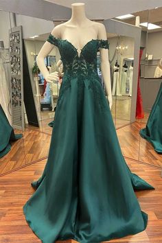 Hunter Green Neating Off-Shoulder A-Line Довга випускна сукня Long Corset, Forest Green Dress, Prom Dress Pictures, Forest Green Dresses, A Line Long Dress, Green Prom, Stunning Prom Dresses, Mermaid Bridesmaid Dresses, Candy Pink