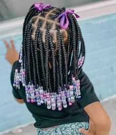 Box braids on Kids Sister Hairstyles, Lana Hair, Kids Braids With Beads, Kid Braids, Toddler Braided Hairstyles, Stitch Drawings