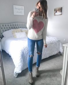 Valentines Day Looks, Valentines Day Sweater, Female Clothes Outfits, Holiday Inspo, Female Clothes, Stitch Fix Stylist, Cozy Night