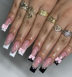 Coquette Toe Nails, Black And Light Pink Nails, Coquette Acrylic Nails, Black Coquette Nails, Unusual Nail Designs, Graffiti Nails, Quinceanera Nails, Cartoons Movies, Coquette Nails