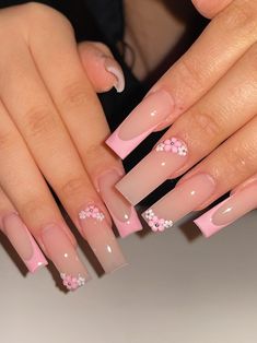 long square baby pink french tips with 3d flowers Baby Pink French Tips, Pink French Tips, Unghie Nail Art, Pink Manicure, Pink French, Simple Acrylic Nails, French Acrylic Nails