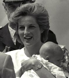 Princess Diana with Prince William - 1982 Princesa Real, Prince And Princess Of Wales