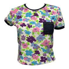 condition 9/10 color multi size s chest 43cm, length 49cm, shoulder 40cm, sleeves 15.5cm by flat made in italy free shipping worldwide (takes around 5days) Fitted Floral Print T-shirt With Crew Neck, Multicolor Floral Print Crew Neck Top, Fitted Floral Print Graphic Tee, Vintage Multicolor Crew Neck Tops, Vintage Multicolor Spring T-shirt, Retro Floral Print Crew Neck Tops, Vintage Crew Neck Top With Floral Print, Vintage Floral Print Crew Neck Top, Stefano Gabbana