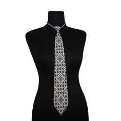 A beaded tie is an original decoration. Suitable for casual and business wear. This elegant tie will make you look spectacular and unique, as well as highlight your individuality. The product is made of Czech beads using machine bead weaving technique. The length of the tie is 44 cm, the width at its widest point is 6.5 cm. The length of the braided belt around the neck is 34 cm + chain is 5 cm. Please note that due to lighting effects, monitor's brightness, contrast and other settings, there mi Beaded Ties Native American, Necktie Necklace, Red Beaded Necklaces, Tie For Women, Braided Belt, Gold Bead Necklace, Red Bead, Flower Child, Czech Beads