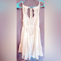 White Babydoll Dress - Perfect For Any Occasion! Lightweight Fabric But Not See-Through, Double Lined! Super Feminine And Flowy! Size: Xs Feel Free To Make An Offer Two Piece Hoco Dress, Elan Dress, White Babydoll Dress, Dress With Puffy Sleeves, White Babydoll, Ombre Maxi Dress, Boho Floral Maxi Dress, Mango Dress, Black Dress With Sleeves