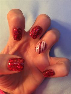 Red Sparkle Nails, Christmas Nails Glitter, Red Chrome Nails, Adorable Nails, Red And Gold Nails, Red Nails Glitter, Candy Cane Nails