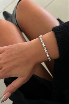 Jimin Tiffany And Co, Rose Gold Bracelets, Tennis Bracelet Gold, Bracelet Rose Gold, Fancy Jewellery Designs, Wrist Jewelry, Classic Bracelets