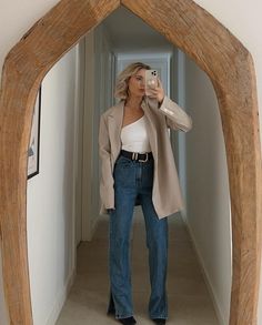 Stone Blazer Outfit, Womens Suit Outfits, Funky Outfits, Paris Outfits, Classy Work Outfits, Fashion Design Clothes, Autumn Outfit