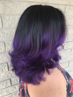 Hair Color Black And Purple, Black Fade Into Purple Hair, Black Roots With Purple Hair, Dark Purple Ends Hair, Brown To Purple Ombre Hair Medium Length, Short Hair With Purple Ends, Black Fading Into Purple Hair, Black And Purple Wolfcut, Black Into Purple Hair