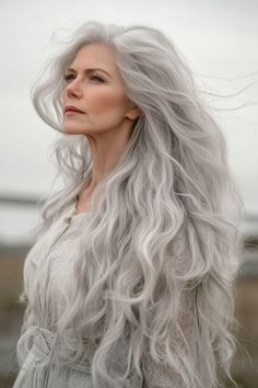 Long Hair Over 60 Aging Gracefully, Long Grey Hair, White Long Hair, Long Hair Older Women, Long Hairstyles For Women, Long Silver Hair, Beautiful Aged Women, Silver Haired Beauties, Thick Hair Styles Medium