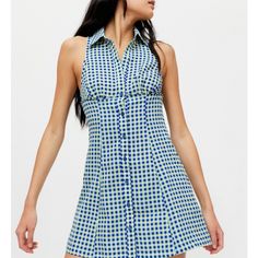 Cute Button Front Check Mini Dress By Uo. Sold Out Nwts Size Xs Bust 14” Length 33” Thanks For Stopping By It’s Appreciated :) Gentle Outfits, Bucket Hat 90s, Weird Clothing, Green Gingham Dress, Body Type Style, Annie Oakley, Cocktail Casual, 90s Skater, 70s Vibes