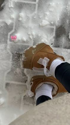 Cute Uggs Aesthetic, Uggs With Bows On The Back, Autumn Shoes Aesthetic, Uggs Outfit Fall, Snow Fireplace, Uggs Aesthetic, Fireplace Aesthetic, Ugg Bow, Uggs Shoes