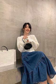 High Waist Ruffles A-Line Long Denim Skirt – Nada Outfit Land Game Night Outfit Casual Summer, Long Skirt Modest Outfits, Japan Inspired Outfit, Jean Long Skirt Outfits, Casual Long Skirt Outfits, Styling A Long Skirt, Cool Modest Outfits, Modest Outfits Ideas, Christian Modesty Outfits