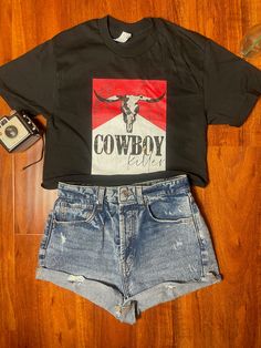 Cowboy Killer Western Crop Top Graphic Tee | Cute Western Fashion 100% Cotton - Regular Fit - All crop tops are hand cropped from a men's regular fit - Most women their normal size works since these are meant to run a bit loose - please triple check your size and address before ordering * EXCHANGES / RETURNS * - All items are made to order with care and as a small business we do not keep any stock. For this reason we are unable to accept returns / exchanges unless there's a defect in the item yo Western Crop Top, Cowboy Killer, Crop Top Styles, Southern Outfits, Cropped Graphic Tees, Country Style Outfits, Western Wear Outfits, Cute Country Outfits, Rodeo Outfits