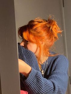 TRENDING ORANGE HAIR COLOR IDEAS FOR GIRLS - color de pelo naranja Orange Hair Color Ideas, Gorgeous Red Hair, Ginger Hair Girl, Orange Hair Color, Red Hair Color Ideas