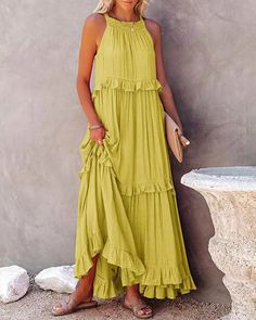 Textured Maxi Dress, Ruffle Long Dress, Tie Up Dress, Holiday Dresses Women, Coffee Bars, Dress Cake, Beach Maxi Dress, Maxi Robes, Maxi Dress Green