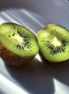 green kiwi fruit aesthetic,ківі Dark Paradise, Beautiful Fruits, Green Grapes