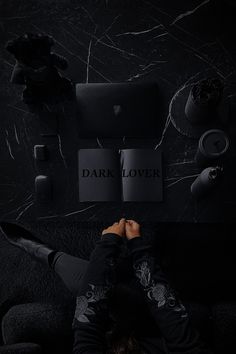 In this you only watch black accessories, which makes it lovely for dark 🕶️ lovers Black Aesthetic Lifestyle, Black Lovers Wallpaper, Matte Black Wallpaper Aesthetic, Black Luxury Aesthetic Wallpaper, Black Accessories Aesthetic, Black Lifestyle Aesthetic, Black Mood Aesthetic, Matt Black Aesthetic, All Black Picture