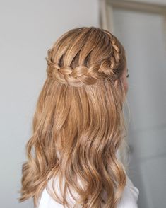 By: @missysueblog on IG Dutch Crown Braid, Missy Sue, French Twist Updo, Mermaid Braid, Beautiful Hairstyle, Flowing Hair, Waterfall Braid, Half Updo