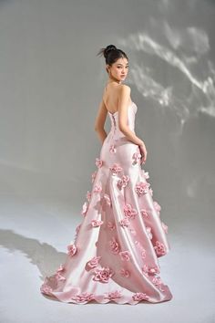 Crazy Rich Asians Dress, Nigerian Lace Styles Dress, Gala Outfit, Water Movement, Stunning Prom Dresses, Prom Dress Inspiration, Model Outfits, Korean Fashion Dress, Classy Dress Outfits