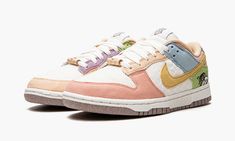 W Nike Dunk Low SE DQ0265 100 Retro Sun, Dream Aesthetic, Club Shoes, Baskets Nike, Shoe Display, Sneakers Mode, Aesthetic Shoes, Nike Dunk Low, Dunk Low