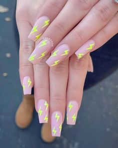 Bright Summer Nails Short Almond, Fun Coffin Acrylic Nails, Lightning Nails Acrylic, Fun Nail Ideas Acrylic, Easy Beach Nail Art, Bright Summer Acrylic Nails Almond, Lightning Nail Art, Lighting Nails, Nail Ideas Bright