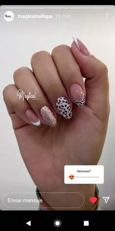 Short Almond Nails With Design, Oval Nail Designs Ideas, Cute Oval Nails Design, Gold Gel Nails, Oval Nails Designs, Concert Nails, Halloween Nails Easy, Zebra Nails, Cute Short Nails