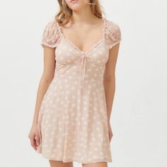 Size: Medium Super Cute Nwt Peach Tan Color Dress Peach, Cute Summer Dress, Daisy Dress, Urban Outfitters Dress, Cute Summer Dresses, Tan Color, Urban Outfitters, Daisy, Super Cute