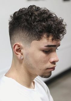 2023 Haircuts, Curly Taper Fade, Mens Hairstyles Curly, Men Haircut Styles, Boys With Curly Hair, Men's Hairstyles