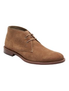 Mens Suede Chukka Boots, Jean Bottoms, Mens Suede Boots, Mens Dress Boots, Boots Beige, Suede Chukka Boots, Suede Chukkas, Clothing Guide, Boots Mens