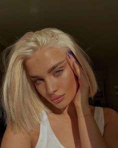 Blonde Hair Inspiration, Platinum Blonde Hair, Hair Dye Colors, Short Blonde Hair, Hair Inspiration Color, Hair Inspo Color, Bobs Haircuts, Pretty Hairstyles