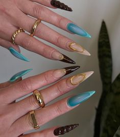 Edgy Nails, Work Nails, Really Cute Nails, Unique Acrylic Nails, Air Brush, Nail Jewelry, Gold Chrome, Funky Nails, Pretty Acrylic Nails