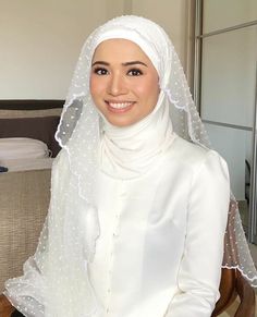 Bride Makeup Natural, Malaysian Wedding, Asian Bridal Wear, Eastern Dresses, Nikah Dress