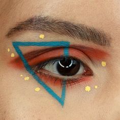 Grafik Eyeliner, Geometric Makeup, Editorial Make-up, Photography Eyes, Make Up Diy, Mekap Mata, Orange Eyeshadow, Graphic Eyeliner, Photography Makeup