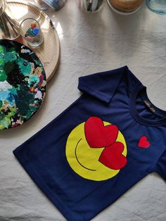 Baby Boy Shirts, Art Painting Acrylic, Fabric Paint, Book Art Drawings, Boy Art, Fabric Painting, Boys T Shirts