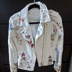 In Excellent Condition Blanknyc Jacket. Beautiful Embroidery, Never Worn. Embroidered Fitted Leather Jacket For Fall, Fall Fitted Embroidered Leather Jacket, Embroidered Fitted Biker Jacket For Fall, Embroidered Long Sleeve Biker Jacket For Spring, Fitted Embroidered Leather Jacket For Fall, Casual Embroidered Biker Jacket For Spring, Spring Embellished Leather Jacket With Long Sleeves, Chic White Outerwear With Floral Embroidery, Spring White Embellished Outerwear