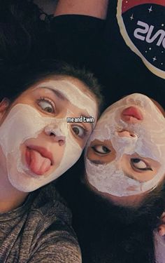 @MADDY_CRUZ Face Masks With Bestie, Face Mask Pics With Friends, Skin Care With Friends, Best Friend Face Mask, Pose Ideas For Best Friends, Face Mask Photos, Besties Pictures, With Best Friend