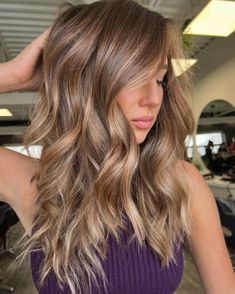 50 Light Brown Hair Color Ideas with Highlights and Lowlights Hair Color Ideas With Highlights, Caramel Balayage Hair, Light Brown Hair Color Ideas, Caramel Blonde Hair Color, Blonde Hair Colour Shades, Brown Hair With Highlights And Lowlights, Caramel Blonde Hair, Brown Hair Inspo, Bronde Hair